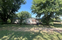1004 N Taylor Avenue, Wynnewood, OK 73098