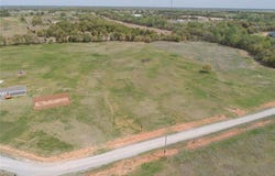 184th Street, Lindsay, OK 73052