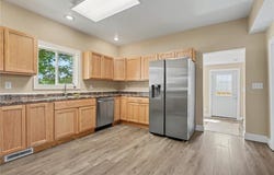 405 E Center St, Stanwood, IA 52337