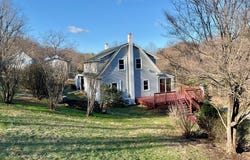 396 BRIDGE VALLEY ROAD, PEQUEA, PA 17565