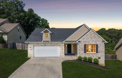 809 Mackenzie Drive, Maryville, TN 37804
