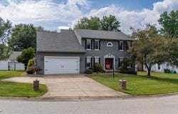 1103 Greenmont Circle, Vienna, WV 26105