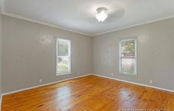 75 W Liveoak Street, Durant, OK 74701