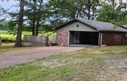 294 N Riverside Drive, Hamilton, AL 35570