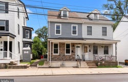 446 POND STREET, BRISTOL, PA 19007