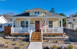 290 HARBOR St, Florence, OR 97439