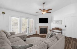7123 W Friendly Avenue, Greensboro, NC 27410