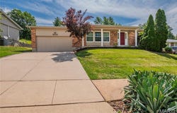 5718 Wildbrook Drive, St Louis, MO 63129
