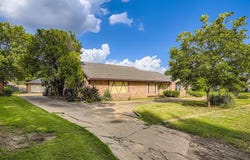 107 San Medina Lane, Joshua, TX 76058