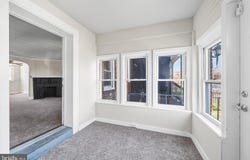 128 WHITELY TER, DARBY, PA 19023