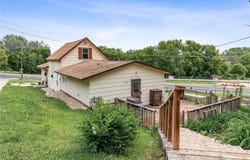 317 6th Street E, Carver, MN 55315