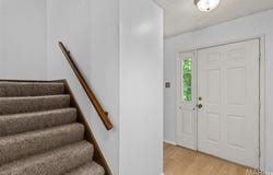 1300 Snapdragon Court, St Louis, MO 63146