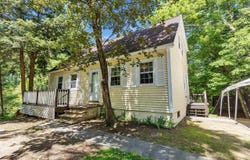 11 Mayflower Drive, Merrimack, NH 03054