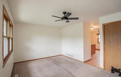 102 SHAMROCK Circle, GLENWOOD, IA 51534
