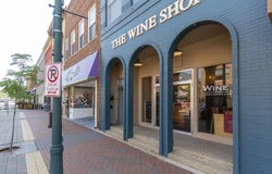 305 Main Street, Cedar Falls, IA 50613