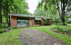3686 Edison Street NW, Uniontown, OH 44685