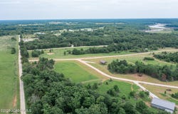 24 HALYON ESTATES lot: 24, Perry, MO 63462