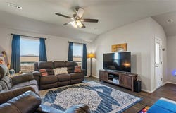 371 Evans  ST, Huntsville, AR 72740