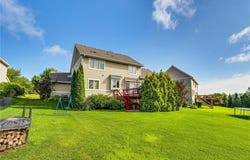 2405 Acorn Point, Victoria, MN 55386