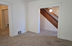 452 E CHESTNUT Street, Canton, IL 61520
