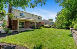 548 Sandrae Drive, Mt Lebanon, PA 15243