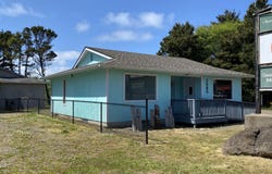 3885 N Hwy 101, Depoe Bay, OR 97341