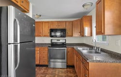 4765 Valley Hills Drive, Ravenna, OH 44266