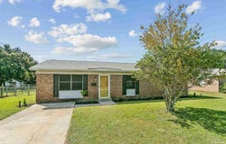 4373 Pine Villa Cir, Pace, FL 32571