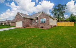 3906 Edgewater Drive, Benton, AR 72019