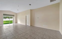 427 Lexington Avenue SW, Vero Beach, FL 32962
