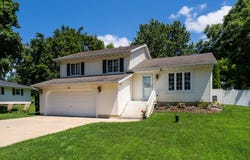 N7686 Rendell Dr, Elkhorn, WI 53121