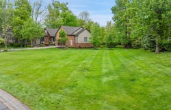 4275 Forest Valley Court, Waterford, MI 48328
