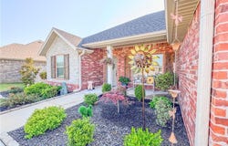 984 Sugar Pine  ST, Tontitown, AR 72762