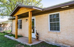 1008 Grayson Street, Nocona, TX 76255