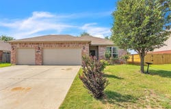 1620 Kawati Way, Krum, TX 76249