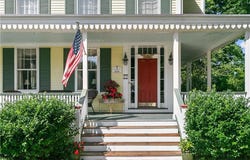 22 Greenough Place, Newport, RI 02840