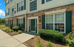428 Lenape Ln, Lopatcong Twp., NJ 08865-1869