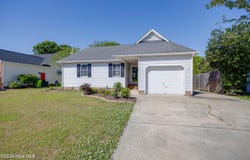 223 Lakemere Drive, New Bern, NC 28562