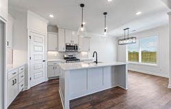 689 Primitivo Avenue, Tontitown, AR 72762