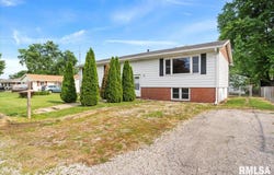 403 E ADAMS Street, Auburn, IL 62615