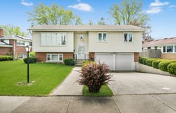 773 Madelyn Drive, Des Plaines, IL 60016