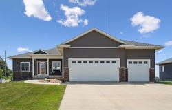 5104 William Drive, Waterloo, IA 50701