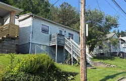 1153 Fort Henry Avenue, Wheeling, WV 26003