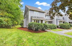 221 Maple Brook Rd, Bellingham, MA 02019