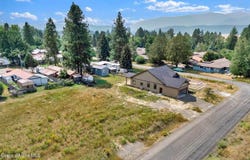 6850 Selkirk St, Bonners Ferry, ID 83805
