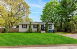 4 Ellsworth Street, Warwick, RI 02886