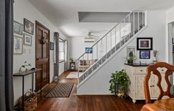 190 Cottage Boulevard, Hicksville, NY 11801