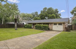 9121 Barnacle Boulevard, Ocean Springs, MS 39564