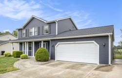 1142 N Peach Court, Plainwell, MI 49080
