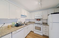 100 Cove Way, Quincy, MA 02169